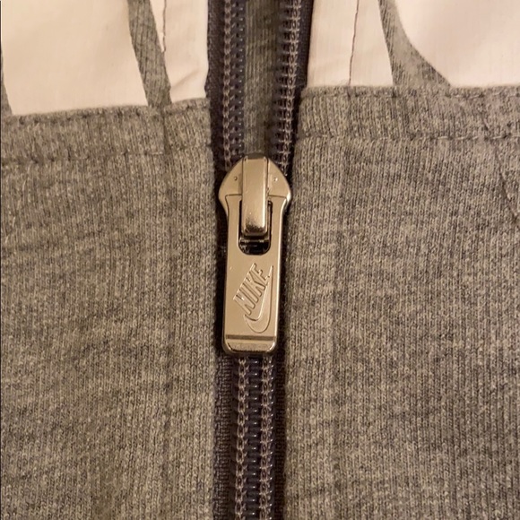 NWOT NIKE - Picture 4 of 4